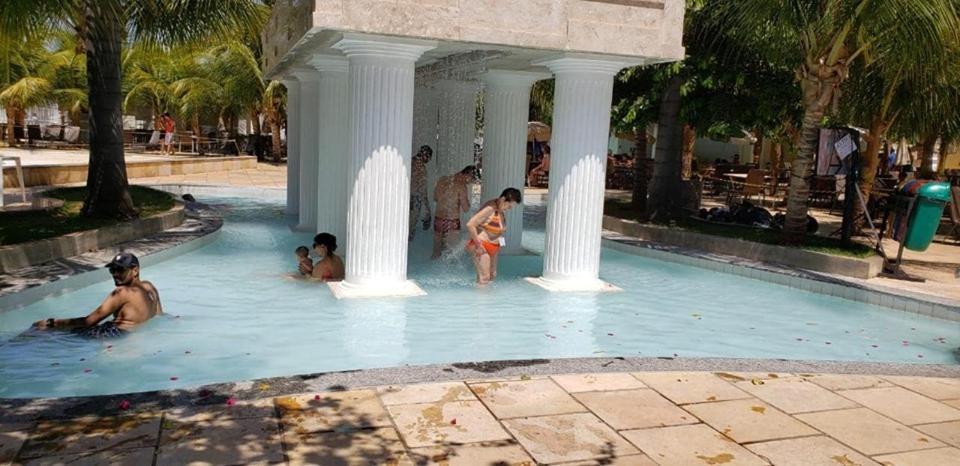 Отель Lacqua Diroma Oficial, Aptos Com Fogao, Geladeira, Microondas, Park Aquatico 24H, Ate 5 Pessoas Калдас-Новас Экстерьер фото
